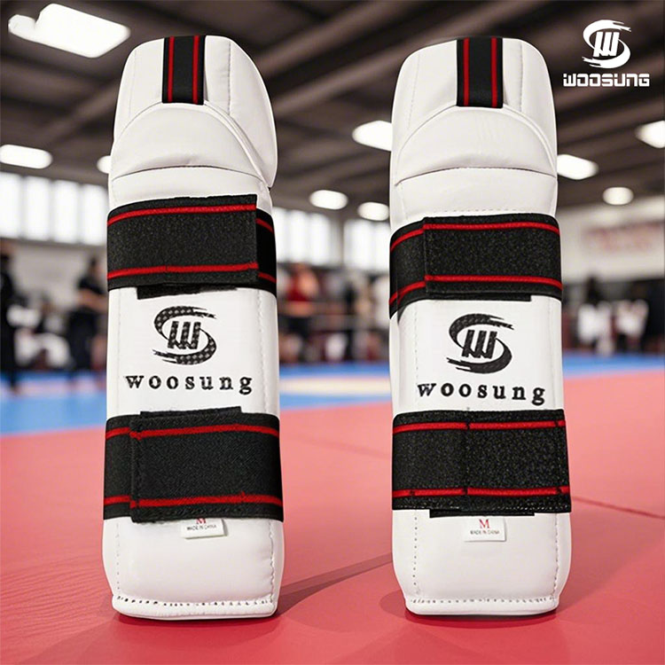 Guarda do braço Taekwondo com cotovelo